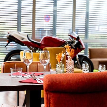 Hotel Restaurant Les Genets Bayonne Exterior foto